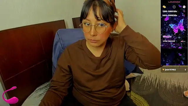 ella_harry's cam snapshot