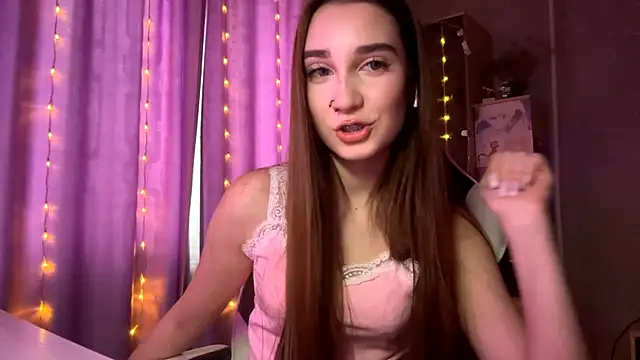 HollyPaw's cam snapshot