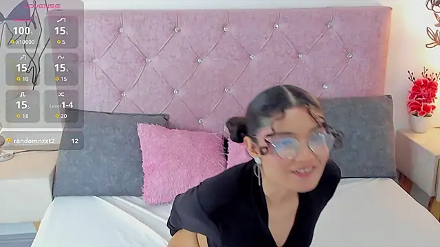 MirandaLawrens_'s cam snapshot