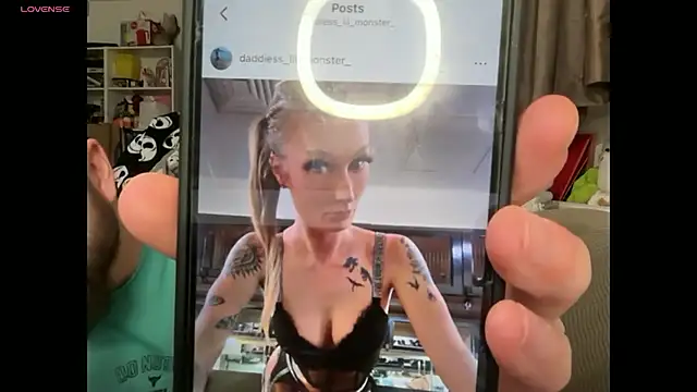 harleyblair's cam snapshot