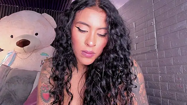 magic_marg's cam snapshot