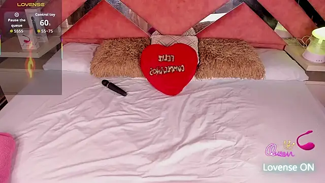 Lily_Queen30's cam snapshot