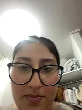 croftsmila's cam snapshot