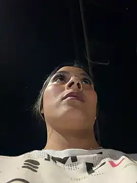 Cami_Leon2's cam snapshot