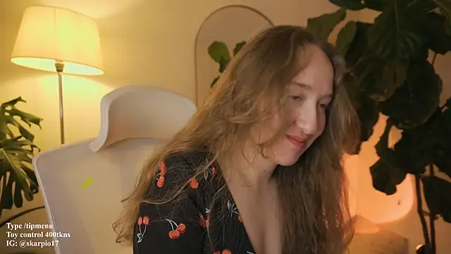 Scarlett_NoirMuse's cam snapshot