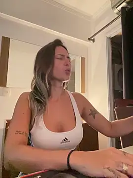 Gipoltergeist live sex cam