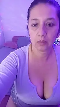 camilalatti's cam snapshot