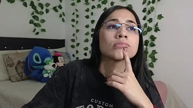 Asenaesmee's cam snapshot