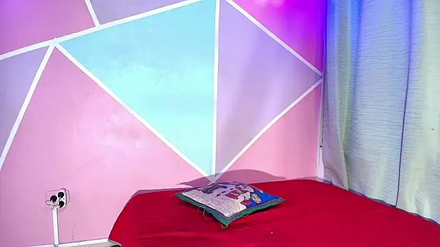 aaron_antonella_mds's cam snapshot