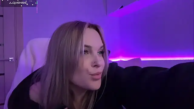 SashaRock's cam snapshot