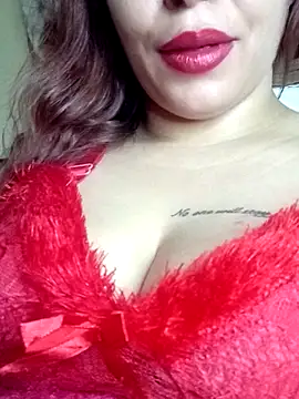 Zouzou_sexy's cam snapshot