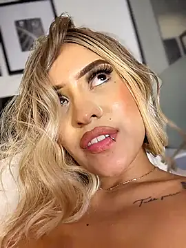 MystiqueXXX live sex cam