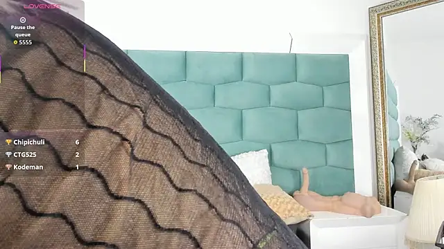 MiaMancini's cam snapshot