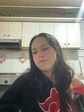 Eymmy_24's cam snapshot