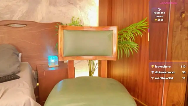 alisonn_moon's cam snapshot