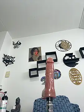 jamilaross's cam snapshot