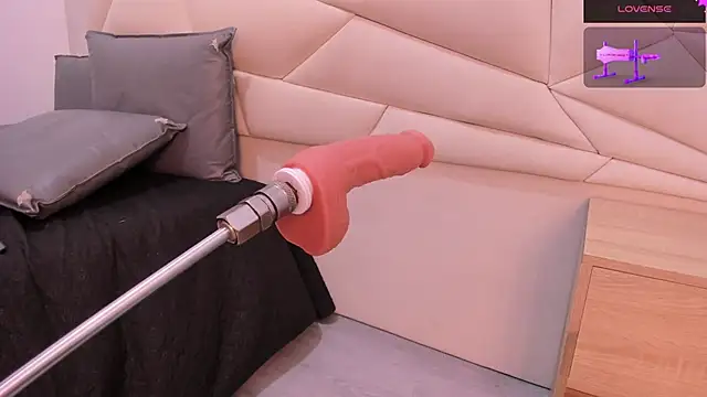 ValeriaJulio_'s cam snapshot