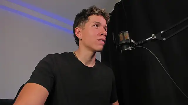 nathan_blake's cam snapshot