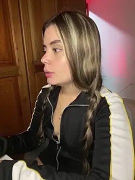 Miss_valeriaa's cam snapshot