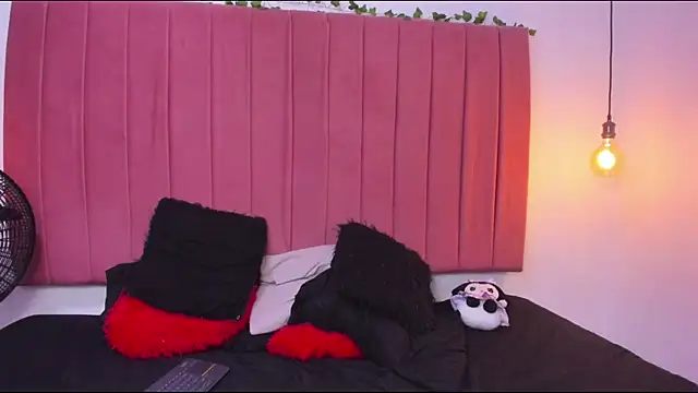 ana_foxi's cam snapshot