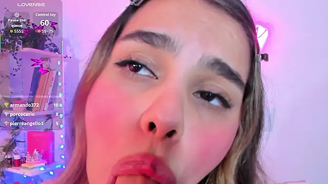 crisbell_lopez's cam snapshot