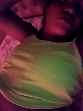 sexy_prettytiff's cam snapshot