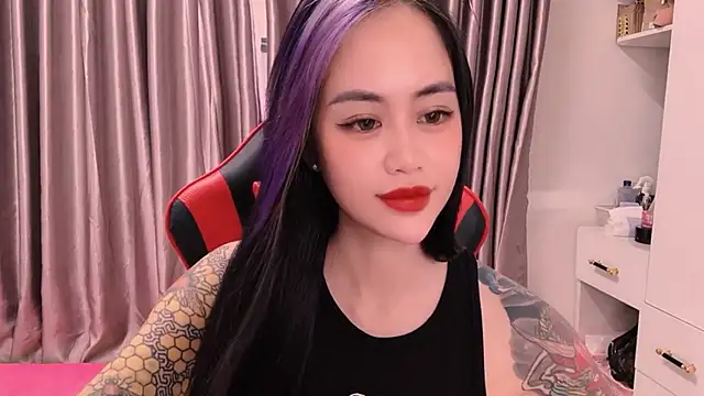 Lookme8's cam snapshot