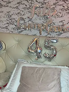 Lili__taylor's cam snapshot