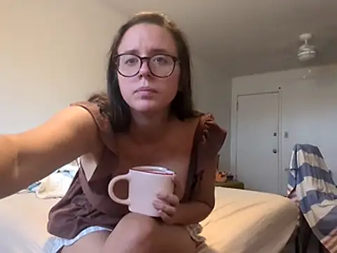 Erikaz2025's cam snapshot