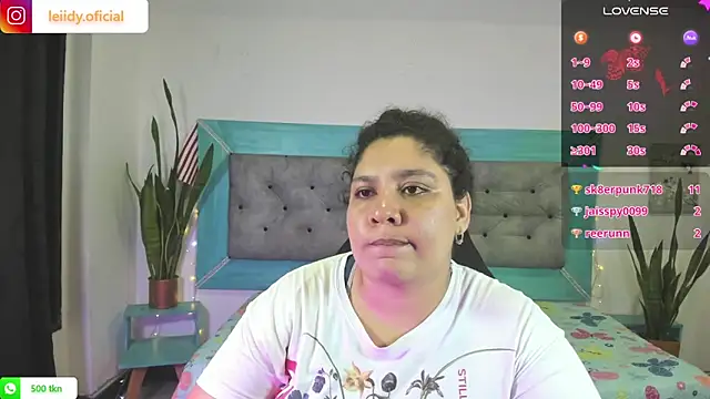 megannn-diamonts's cam snapshot