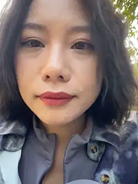 Eliza-E's cam snapshot