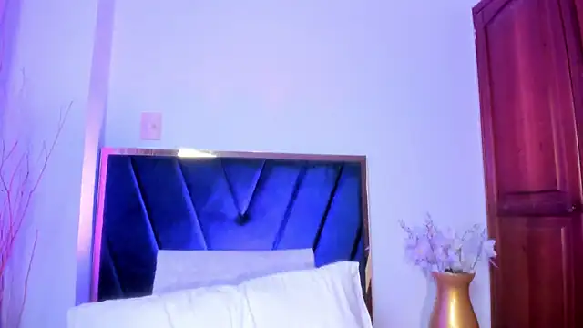 LilithEsme's cam snapshot