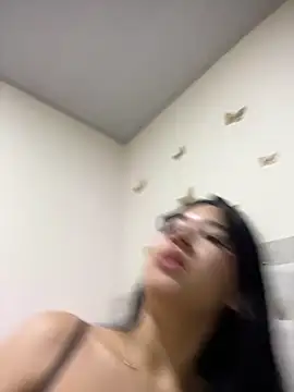 Emi_blair's cam snapshot