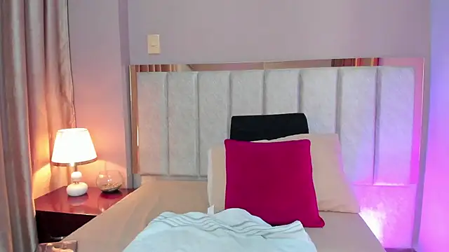 AnnaBroooks's cam snapshot