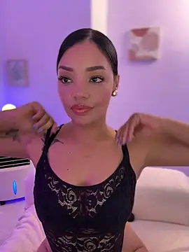 JennLeMoka's cam snapshot