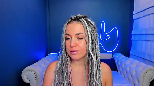 rock_n_roxy's cam snapshot