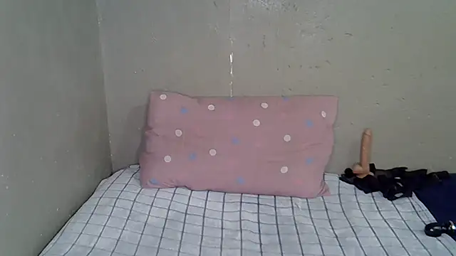 Bellabootie's cam snapshot