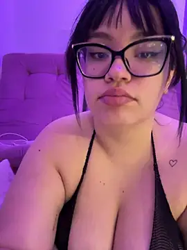 Emily_Taylor2's cam snapshot