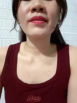 Singlemom69x live sex cam