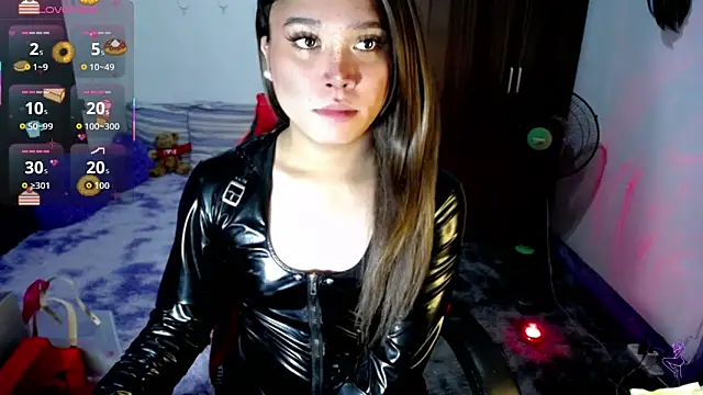 sofiathe1st live sex cam