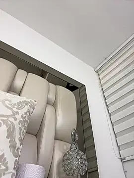 ALISSON_FOXXX1's cam snapshot