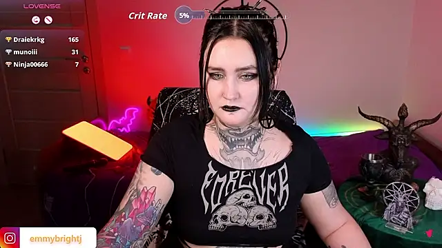 Emmybrightj_'s cam snapshot