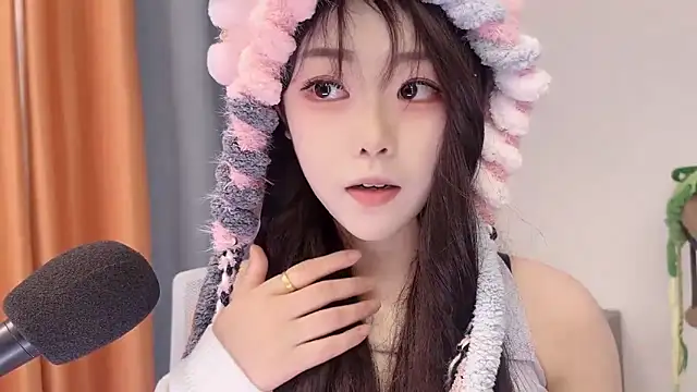 smalldaisy live sex cam