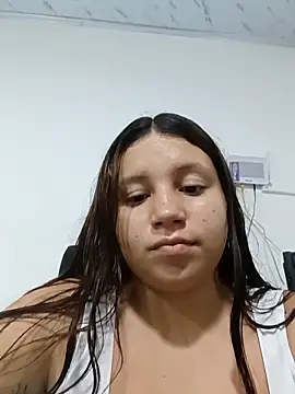 Virgin-Totona live sex cam