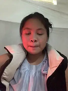 NhuFox's cam snapshot