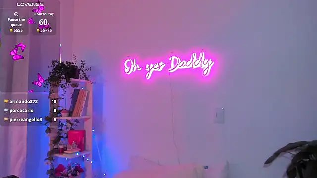 crisbell_lopez's cam snapshot