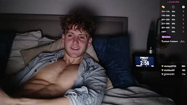 DominantAlex18's cam snapshot