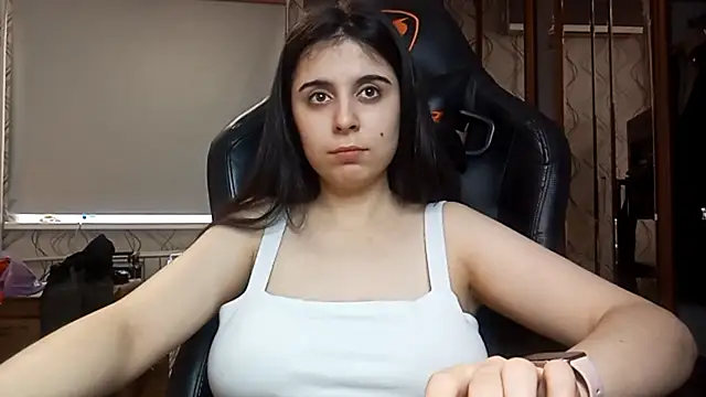 WaltraudPattie's cam snapshot