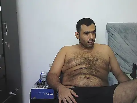 AlphaLatinoBear's cam snapshot