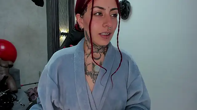 selene_red_'s cam snapshot